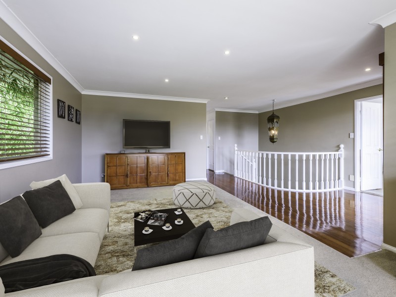 3 Moonda Court, Helensvale QLD 4212