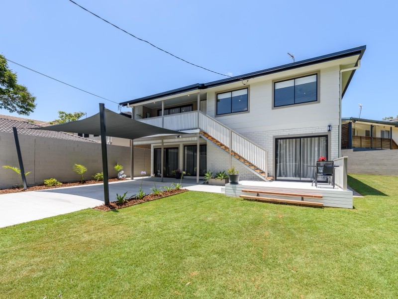 1 Clifton Street, Biggera Waters QLD 4216