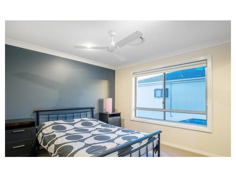 7 Zane Street, Molendinar QLD 4214