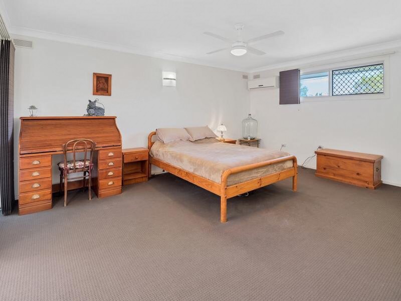 15 Abalone Avenue, Paradise Point QLD 4216