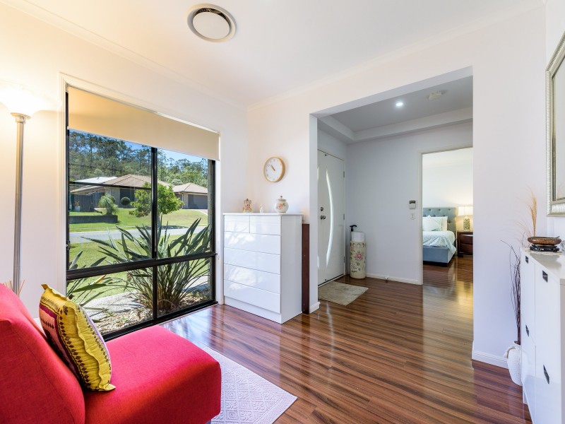 51 Hawkesbury Avenue, Pacific Pines QLD 4211