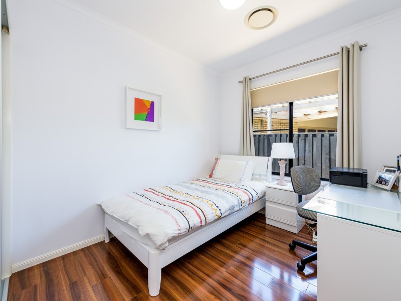 51 Hawkesbury Avenue, Pacific Pines QLD 4211