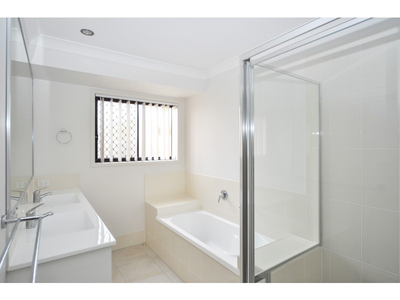 10 Nimbus Court, Coomera QLD 4209
