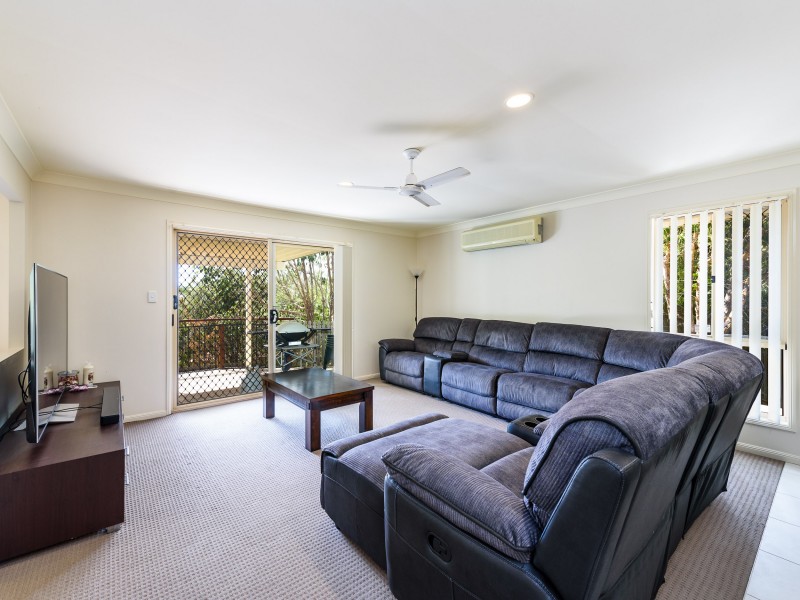 6 Fox Court, Ormeau Hills QLD 4208