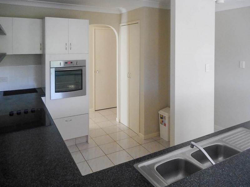 18 Masters Street, Arundel QLD 4214