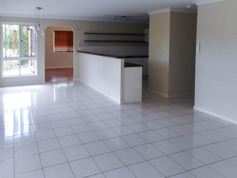 18 Masters Street, Arundel QLD 4214