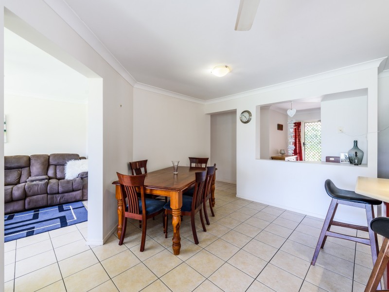 6 Silverpine Crescent, Oxenford QLD 4210