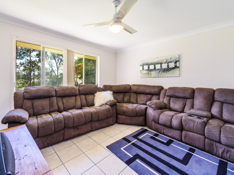 6 Silverpine Crescent, Oxenford QLD 4210