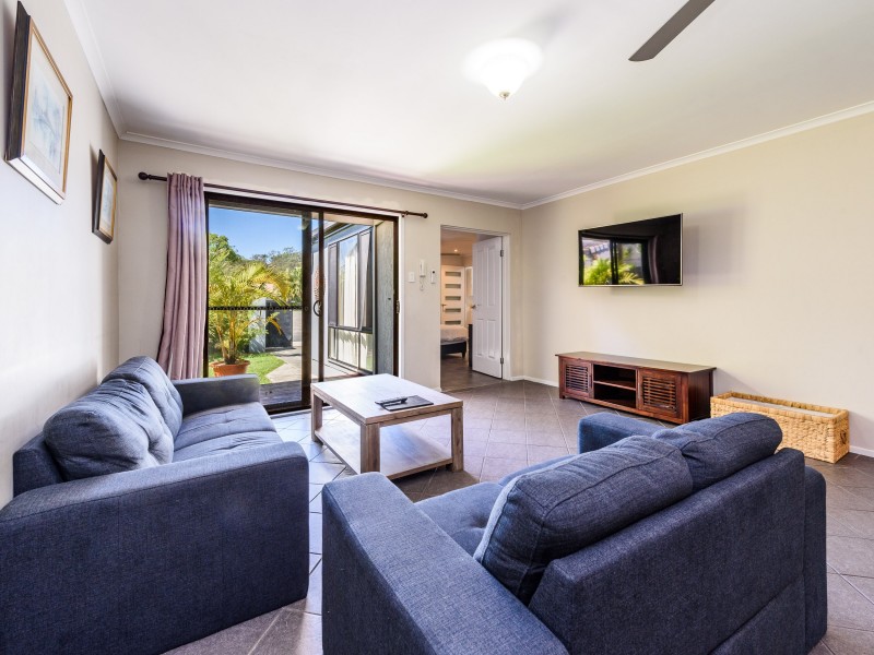 5 River Oak Drive, Helensvale QLD 4212