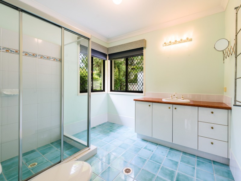 31 Ingles Circuit, Arundel QLD 4214