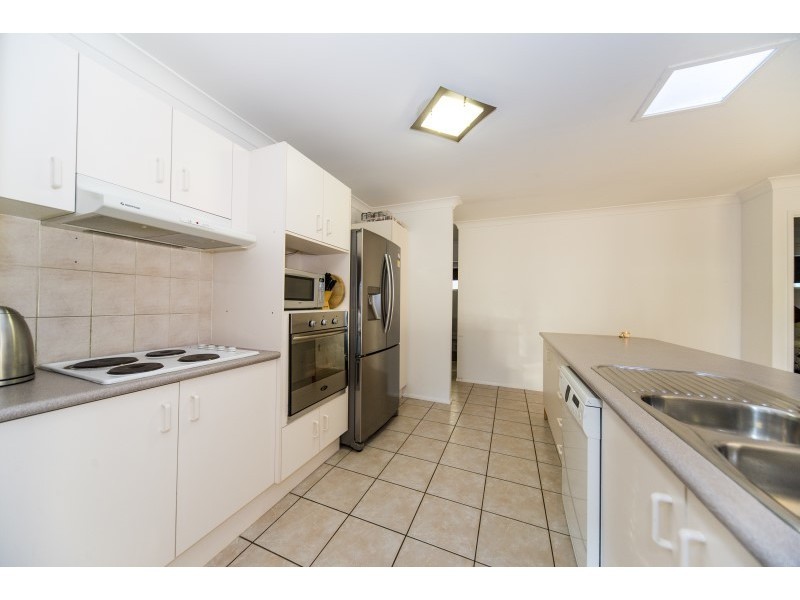 5 Pinecrest Court, Oxenford QLD 4210