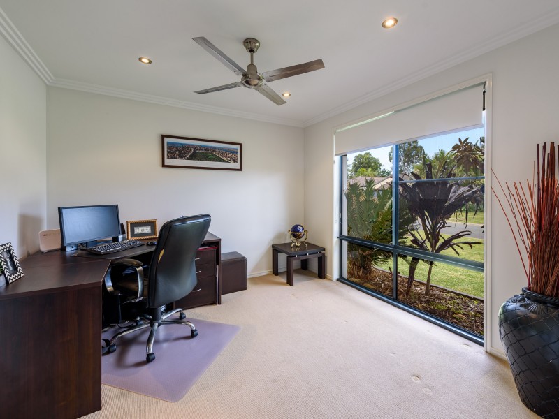 10 Ontario Court, Oxenford QLD 4210