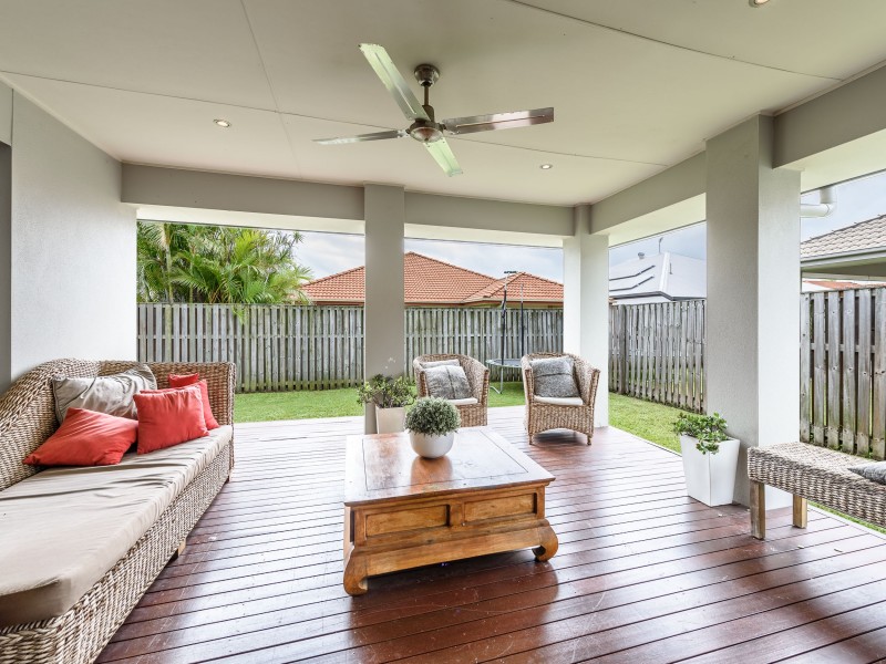 10 Ontario Court, Oxenford QLD 4210