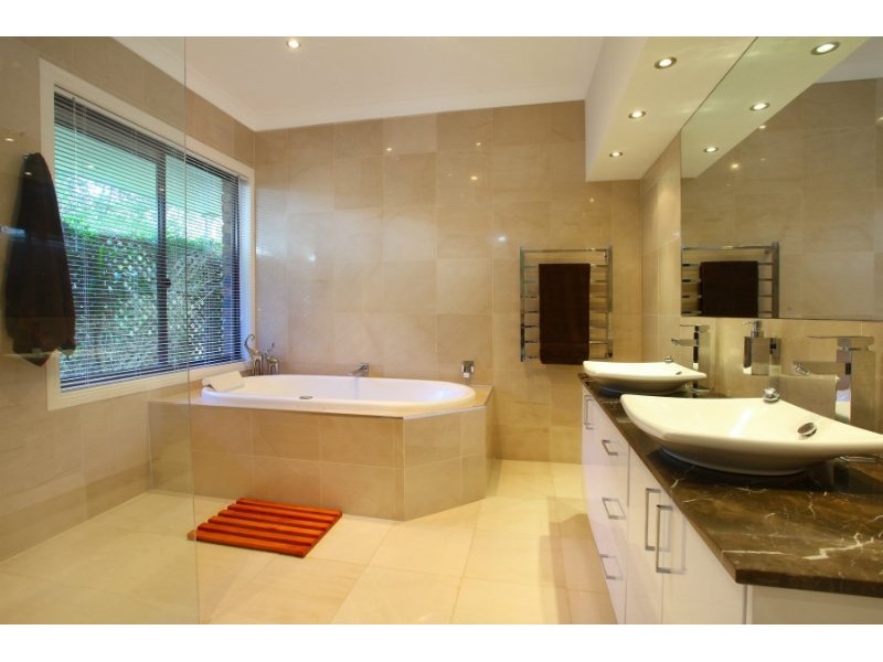 1070 Tamborine Oxenford Road, Wongawallan QLD 4210