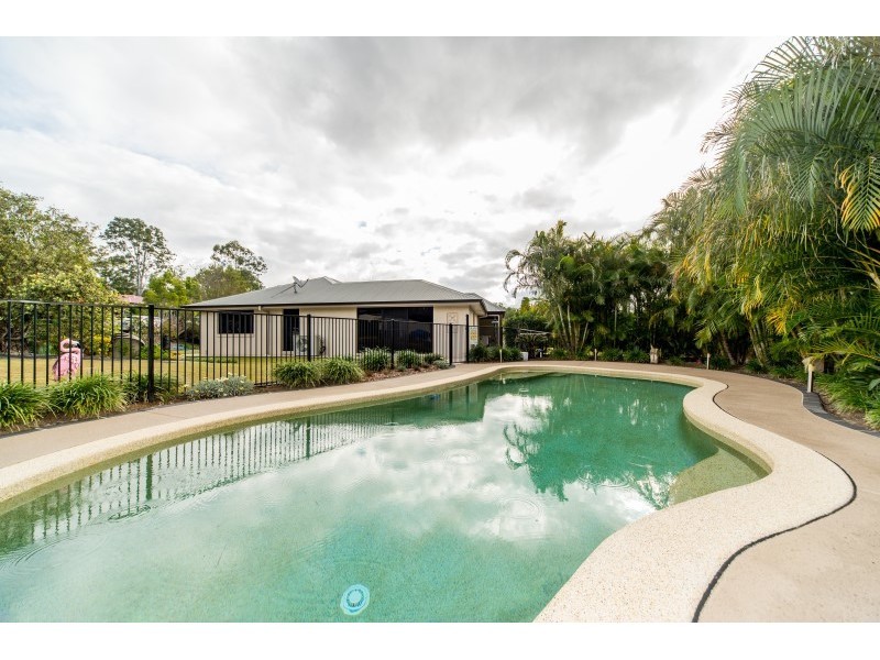 10 Howard Hughes Court, Maudsland QLD 4210