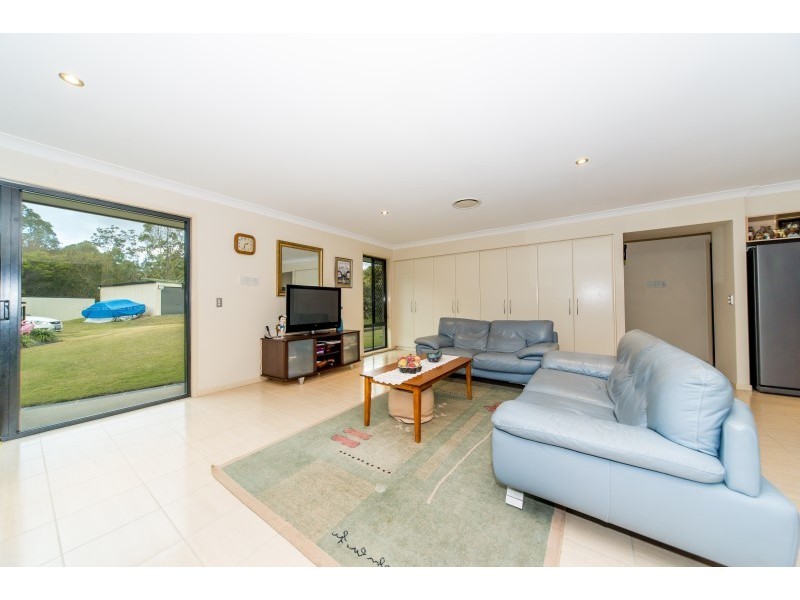 10 Howard Hughes Court, Maudsland QLD 4210