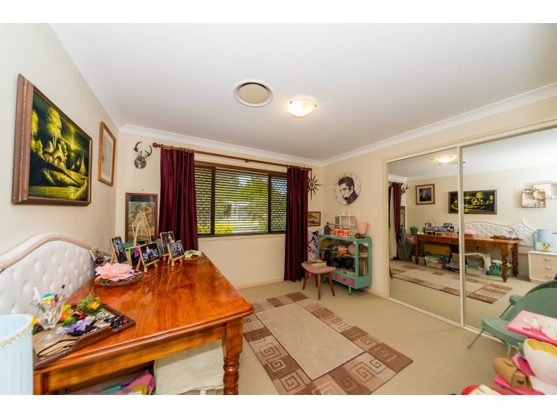 10 Howard Hughes Court, Maudsland QLD 4210