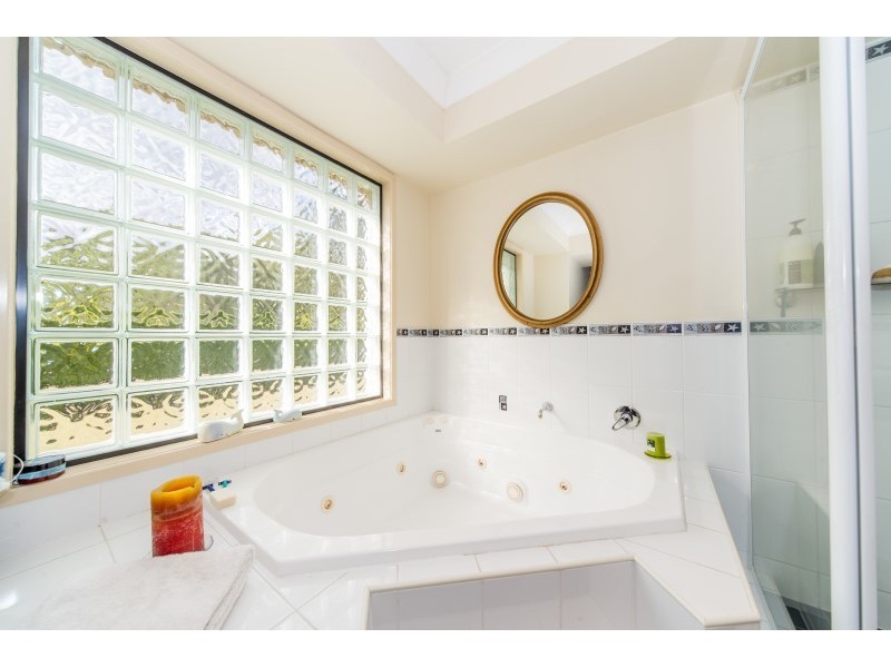 10 Howard Hughes Court, Maudsland QLD 4210