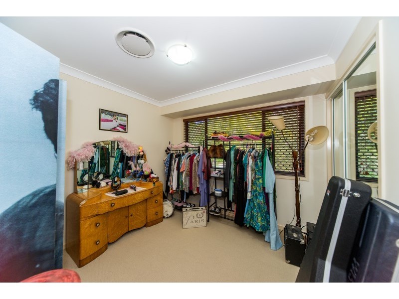 10 Howard Hughes Court, Maudsland QLD 4210