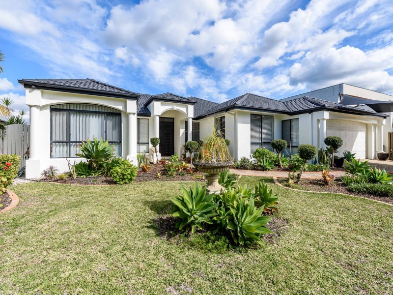 57 Brittany Drive, Oxenford QLD 4210