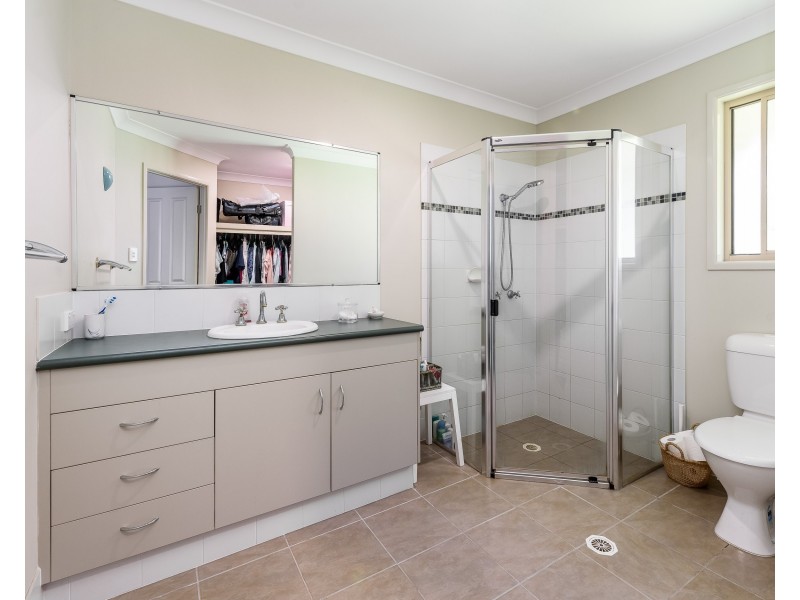 2 Cashew Court, Upper Coomera QLD 4209