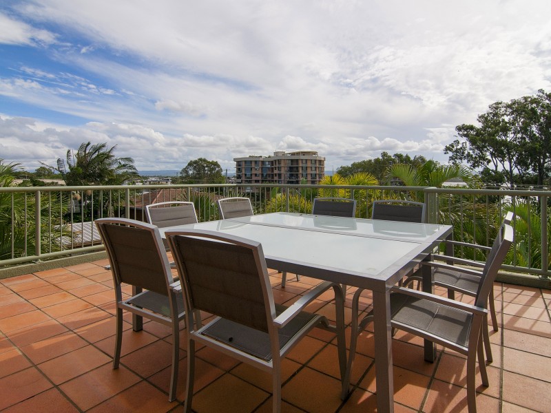 7/7 Esplanade West, Paradise Point QLD 4216