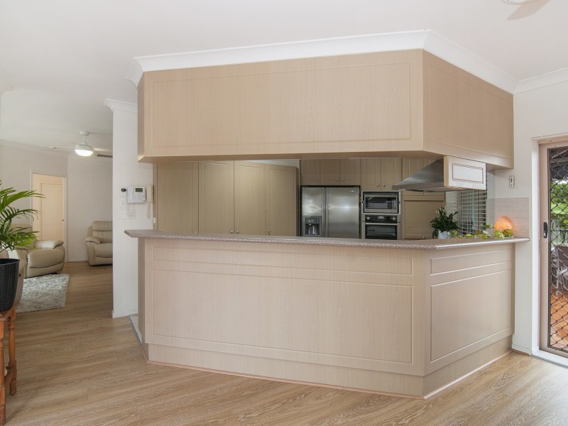 7/7 Esplanade West, Paradise Point QLD 4216