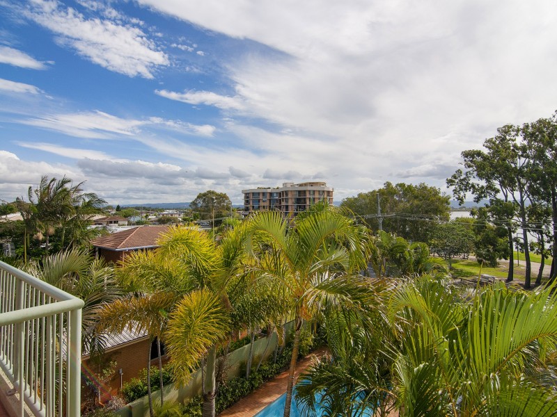 7/7 Esplanade West, Paradise Point QLD 4216