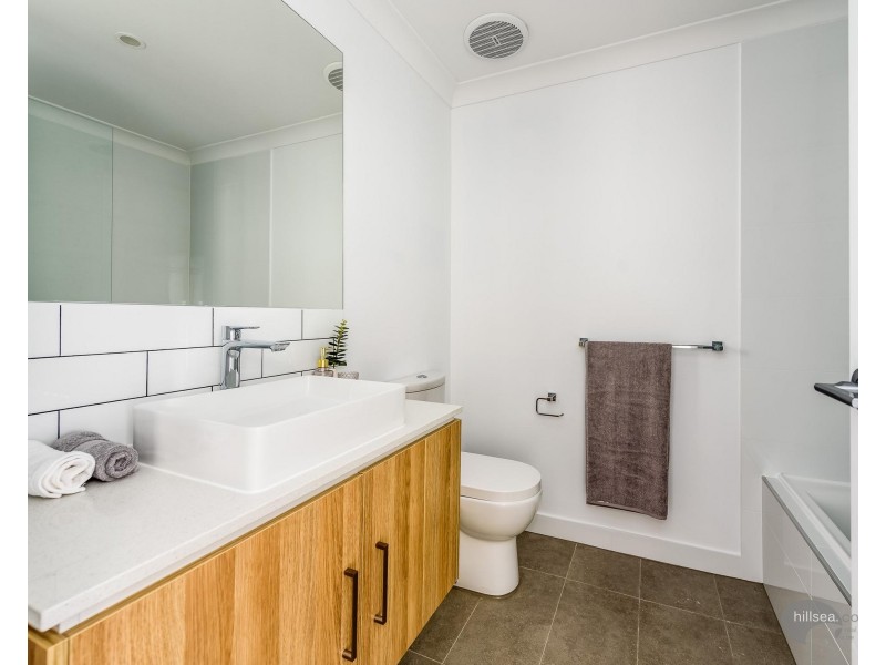 27/43 Riverbrooke Drive, Upper Coomera QLD 4209