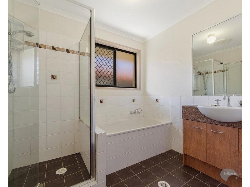 9 Essen Place, Oxenford QLD 4210