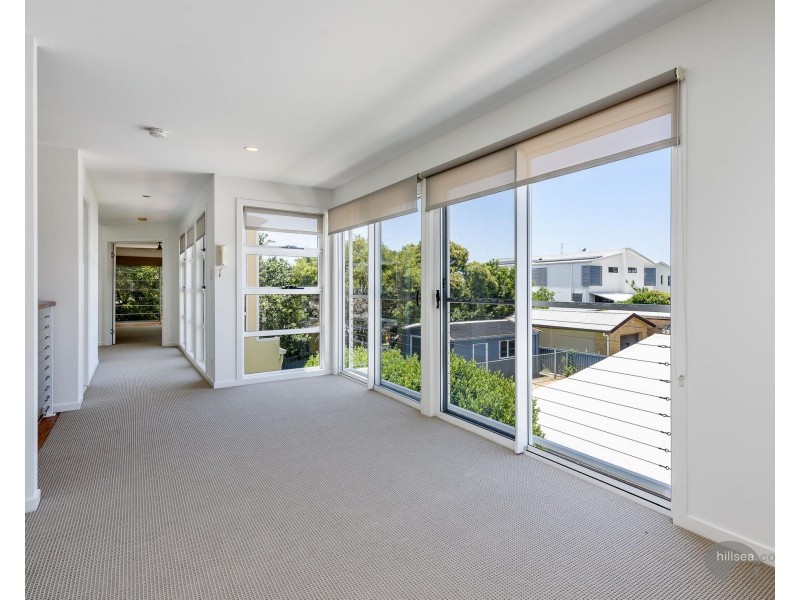 2/29 Nankeen Avenue, Paradise Point QLD 4216