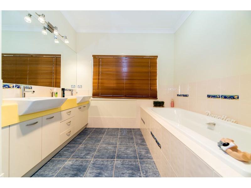 1 Bridie Drive, Upper Coomera QLD 4209
