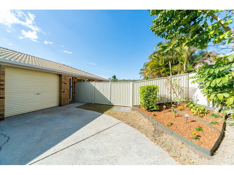 2/13 Hollywood Place, Oxenford QLD 4210