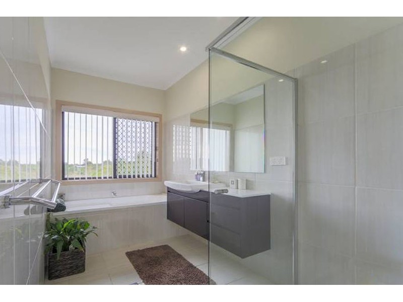 8 Picton Court, Upper Coomera QLD 4209