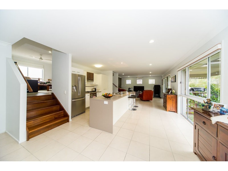 16 Calypso Court, Oxenford QLD 4210