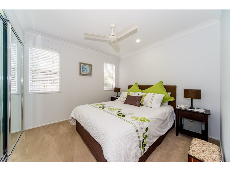 16 Calypso Court, Oxenford QLD 4210