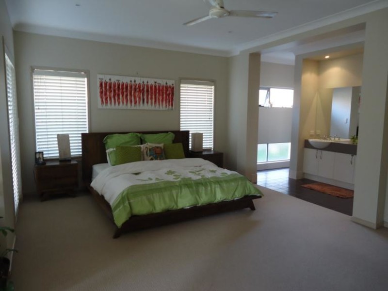 20 Temple Island Circuit, Oxenford QLD 4210