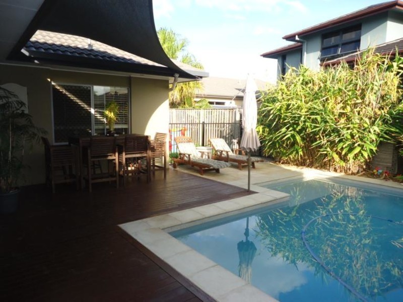 20 Temple Island Circuit, Oxenford QLD 4210