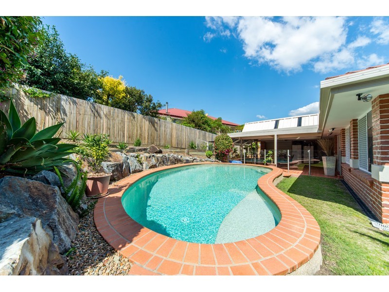 12 Hillgrove Court, Oxenford QLD 4210