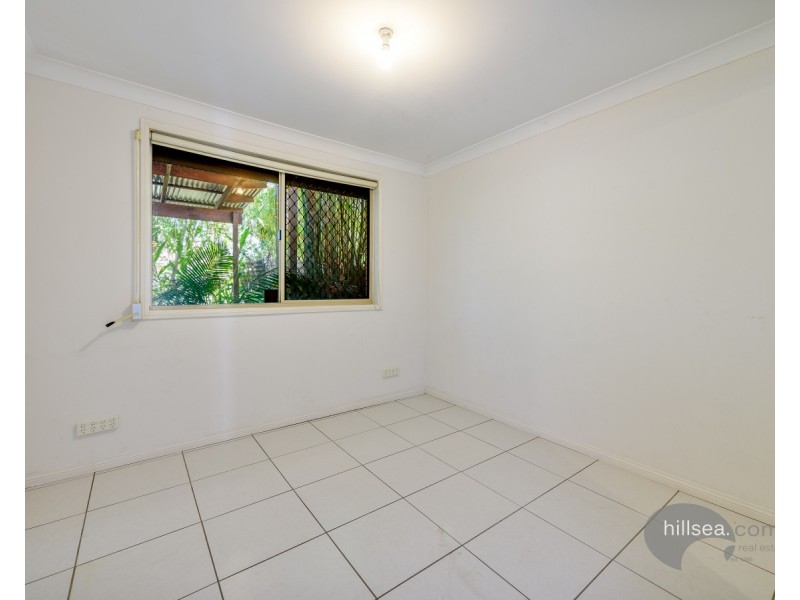 1/81 Olsen Avenue, Labrador QLD 4215