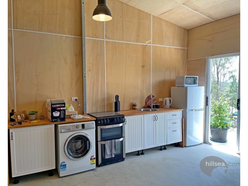 2-18 Navereno Court, Mundoolun QLD 4285