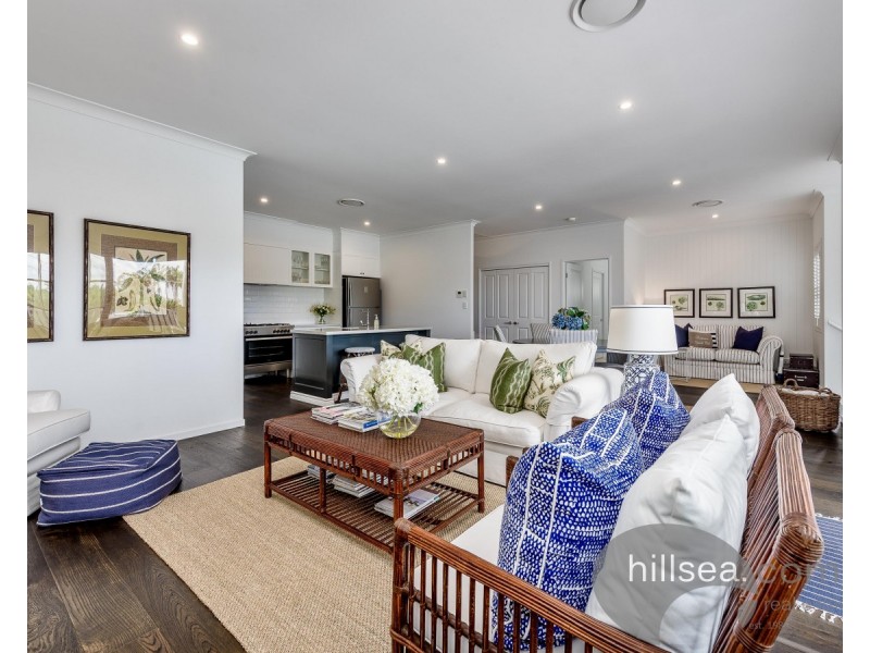 15 Mungala Street, Hope Island QLD 4212