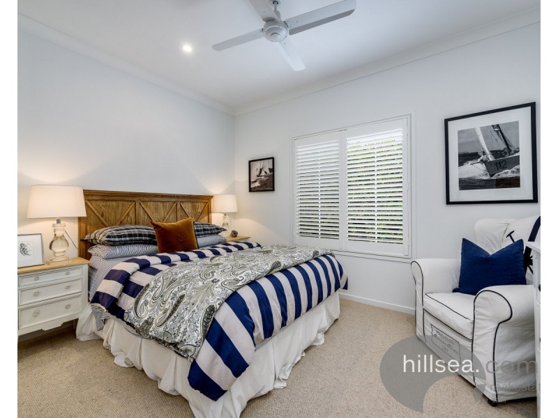 15 Mungala Street, Hope Island QLD 4212