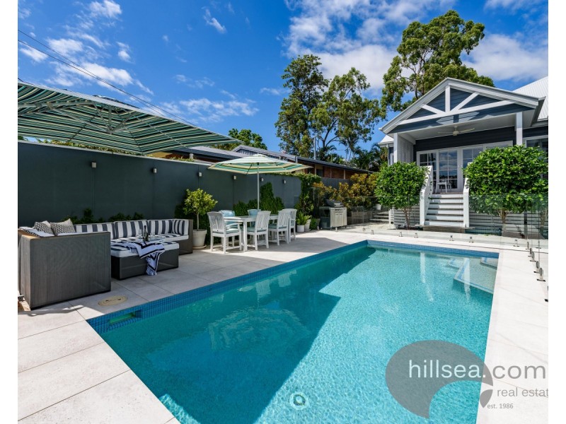 15 Mungala Street, Hope Island QLD 4212