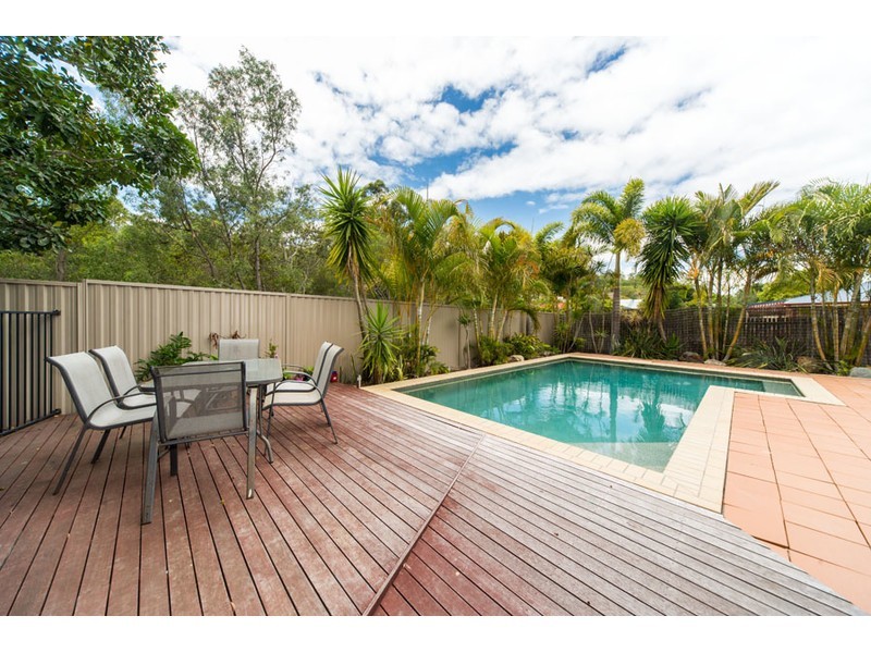 1 Pinedale Street, Oxenford QLD 4210