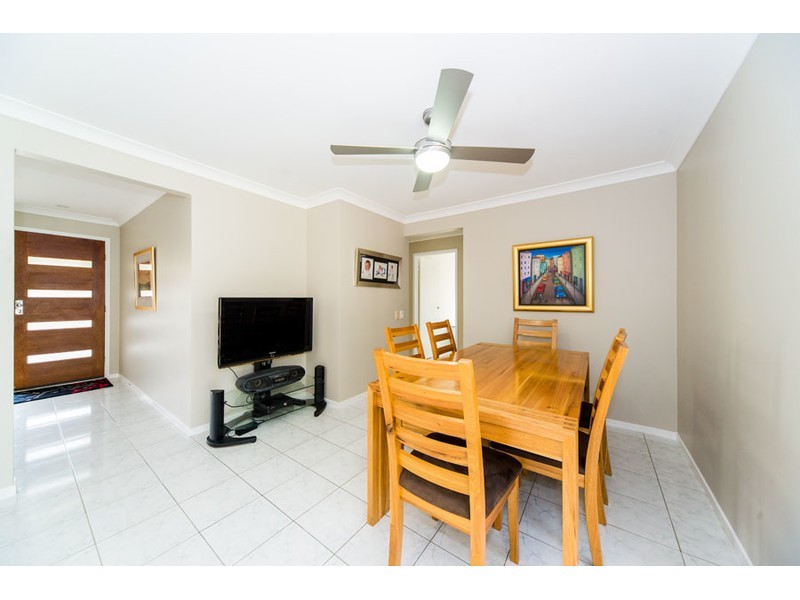 1 Pinedale Street, Oxenford QLD 4210