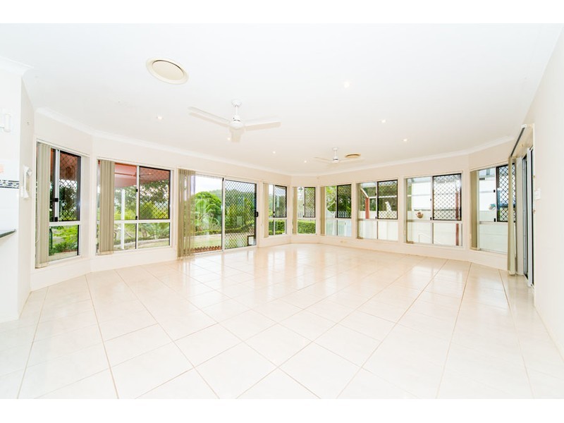 43 Graywillow Boulevard, Oxenford QLD 4210