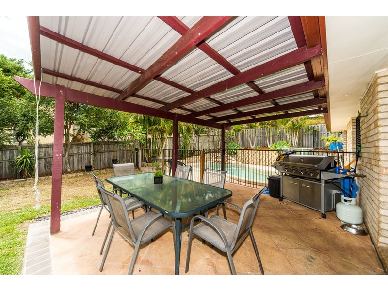 10 Kosrae Street, Pacific Pines QLD 4211