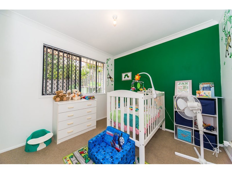 10 Kosrae Street, Pacific Pines QLD 4211