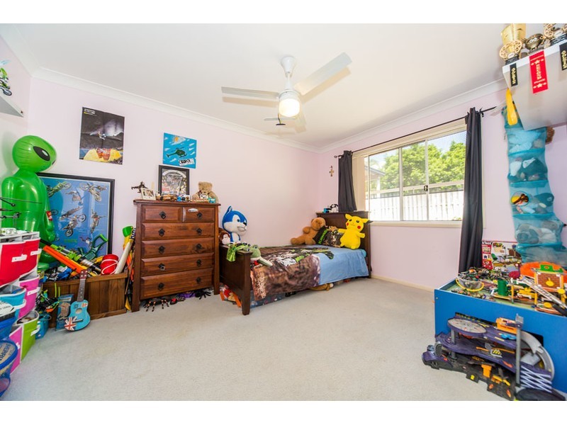 6 Stromlo Court, Pacific Pines QLD 4211